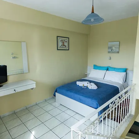 アパートホテル Stathopoulos サンパティキ