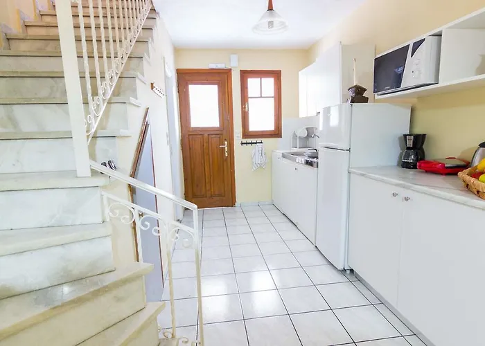 アパートホテル Stathopoulos サンパティキ